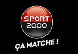 Logo Sport 2000 cerclé sur fond noir